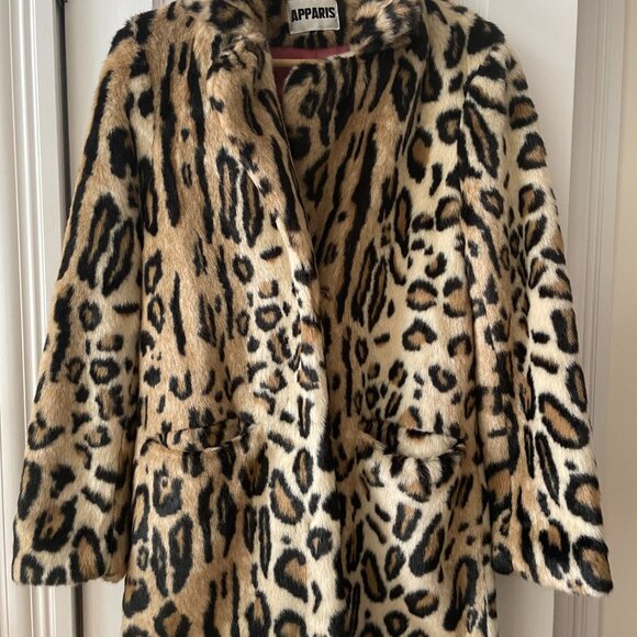 Apparis Faux Fur Leopard Coat - Picture 5 of 16
